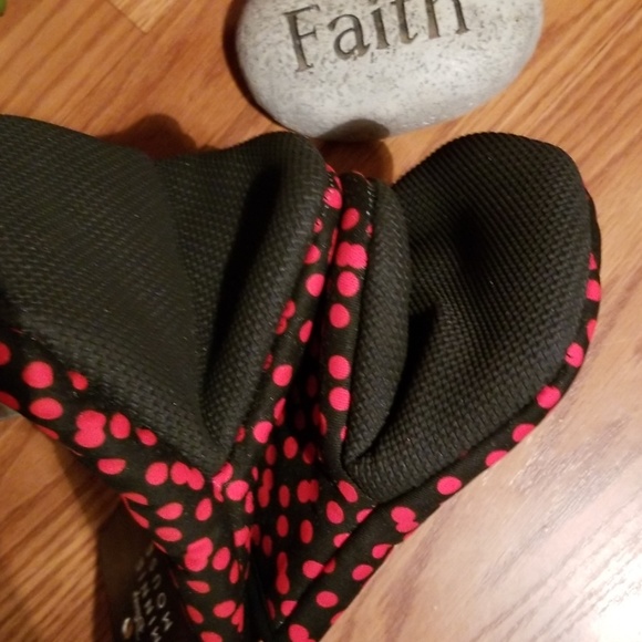New Disney minnie mouse mini mitts 2 - Picture 3 of 3